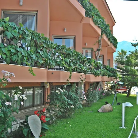 Athos 2* Nydri (Lefkada)