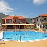 Ξενοδοχείο Athos