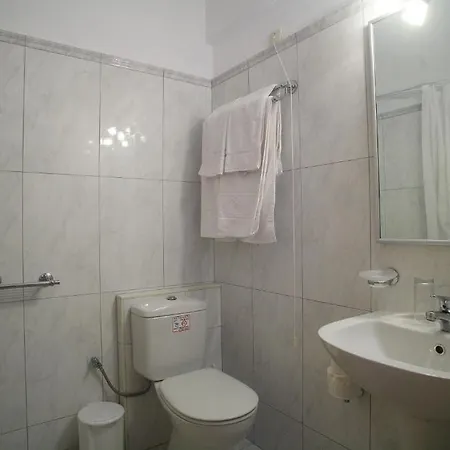 Athos Hotel 2*